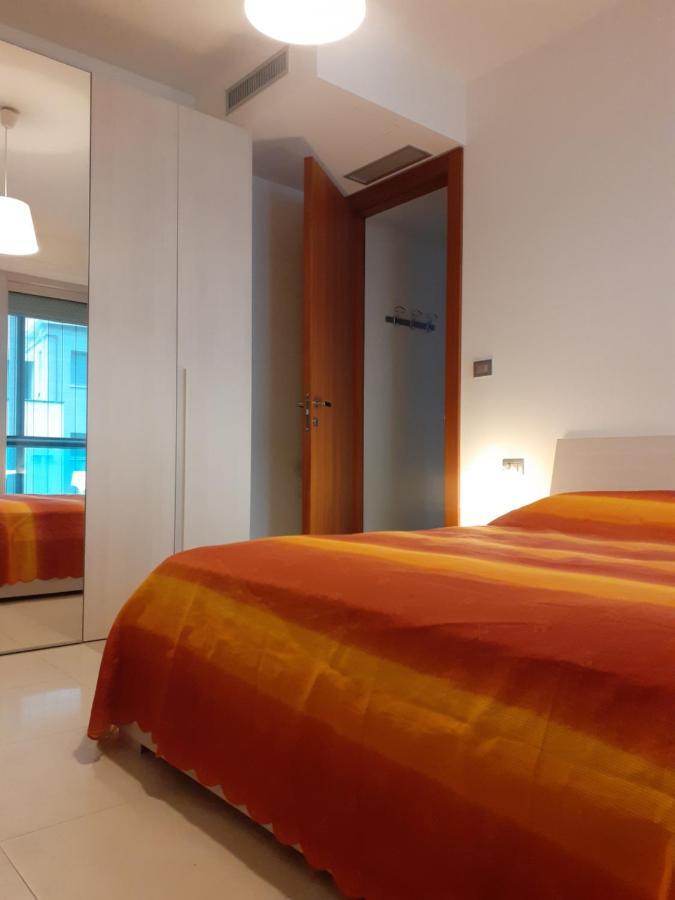 Barcellona Apartment Rimini Ngoại thất bức ảnh